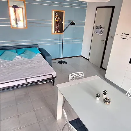 Apartament Trilocale 200m Dal Mare - Il Faro Blu